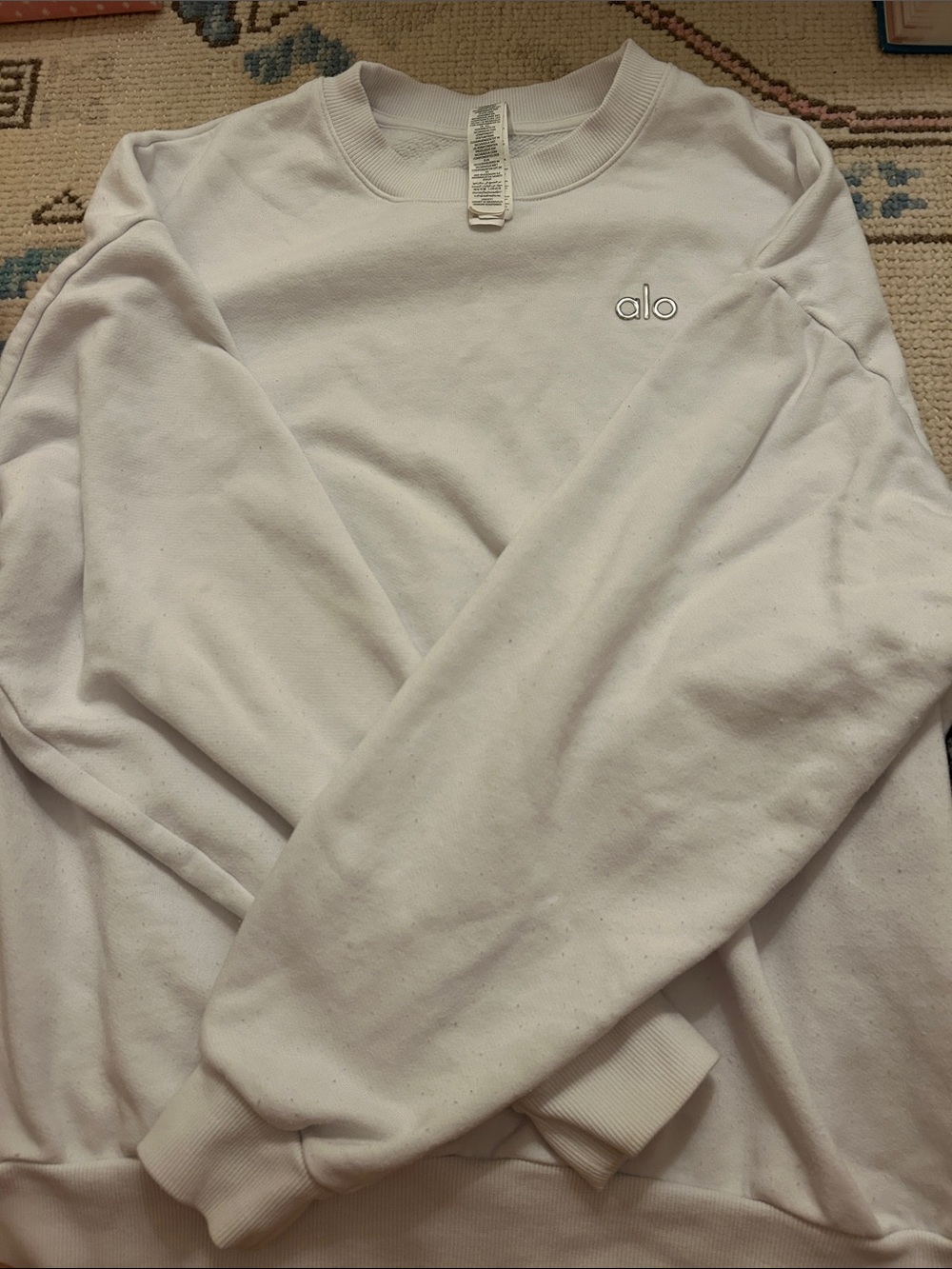 ALO Yoga  Crewneck Sweatshirt in White